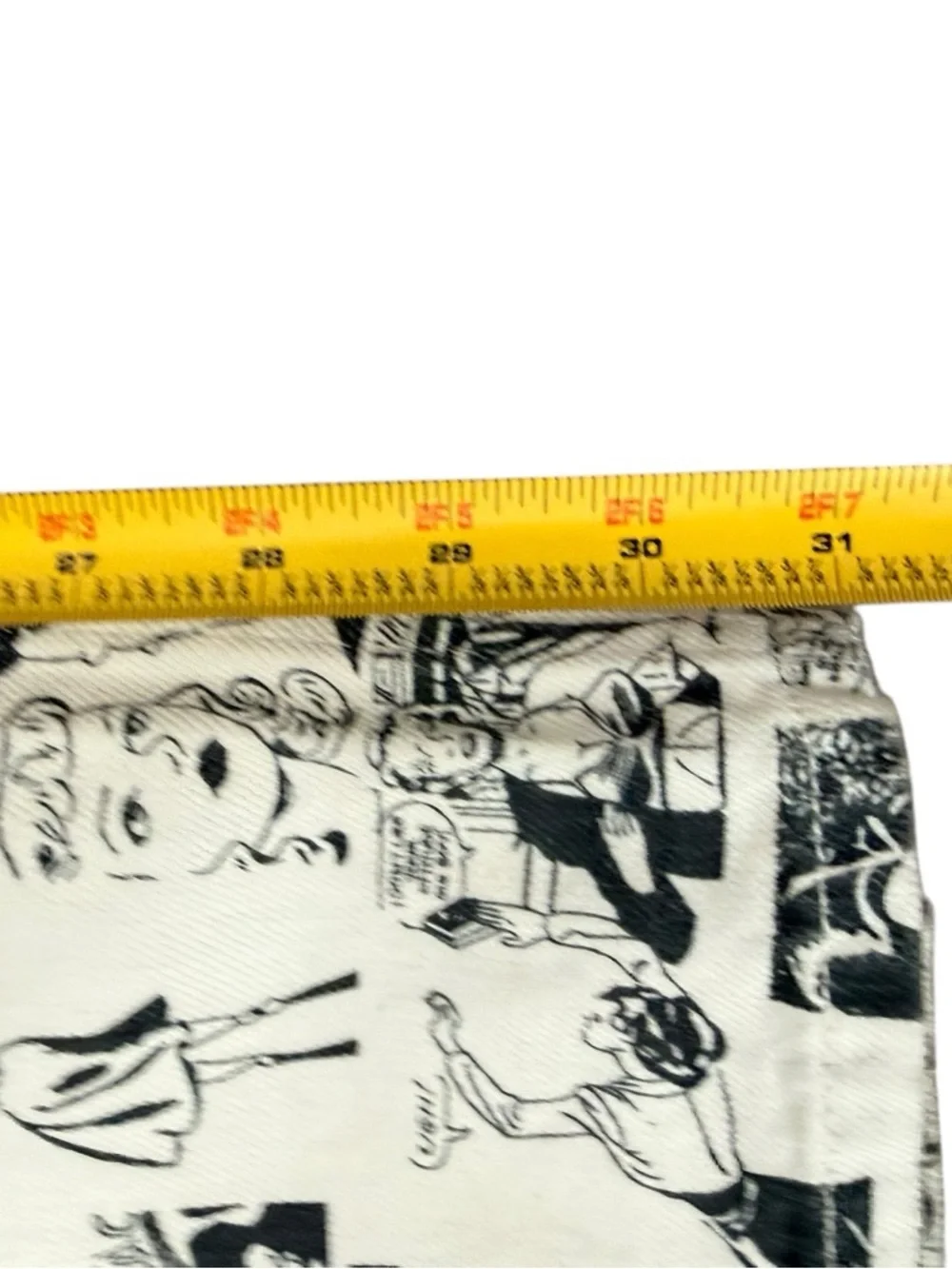 Reformation Newsprint Graphic Pants Black White Comic Print Jeans Size 29 Y2K - Picture 12 of 12